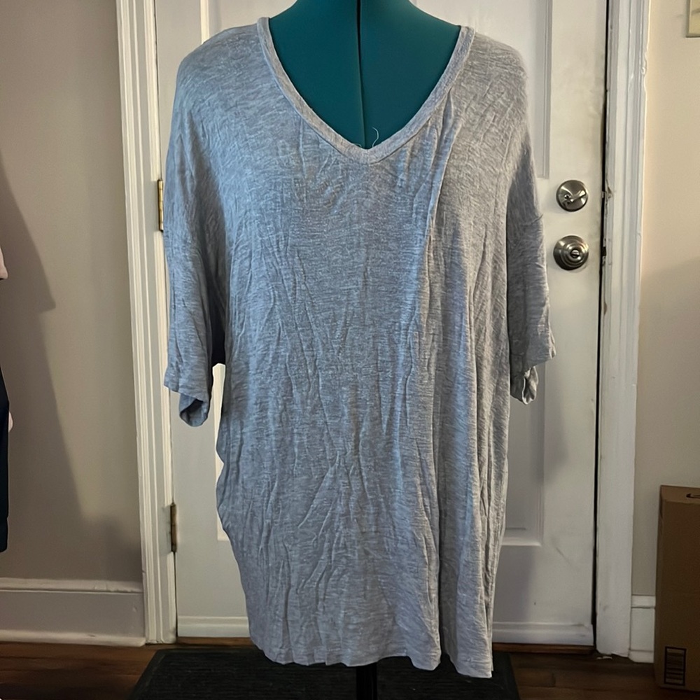 Brandy Melville grey stretch tee